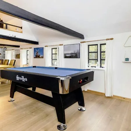 6 Person In Soby Aero-by Traum